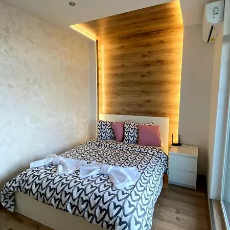 Cozy Apartment With Stunning View